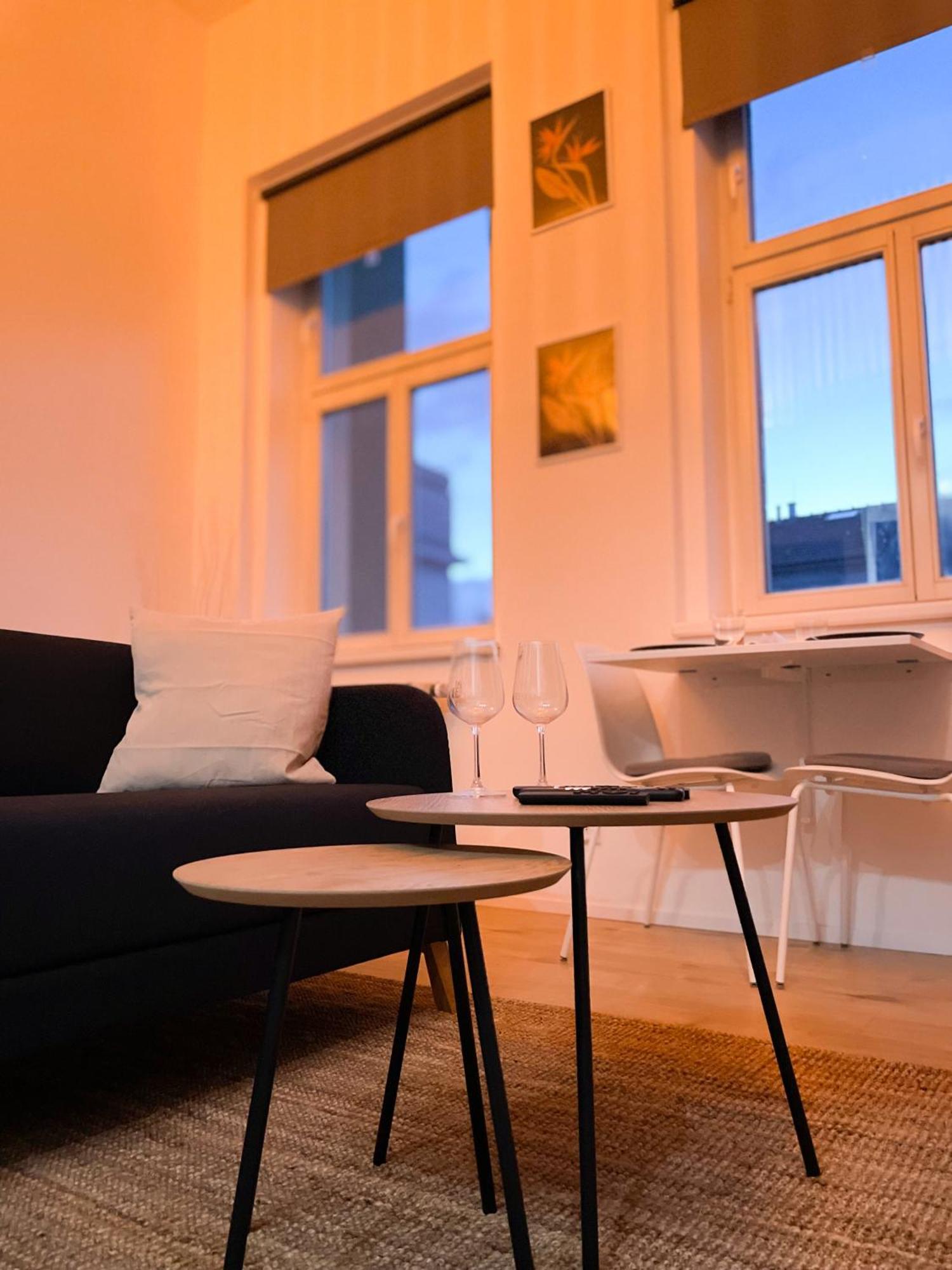 Loft Maniny By Urban Apartments Praga Exterior foto